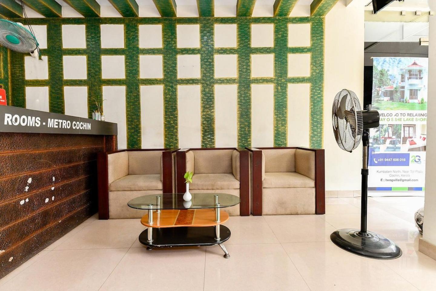 Metro Kochin Business Hotel Экстерьер фото