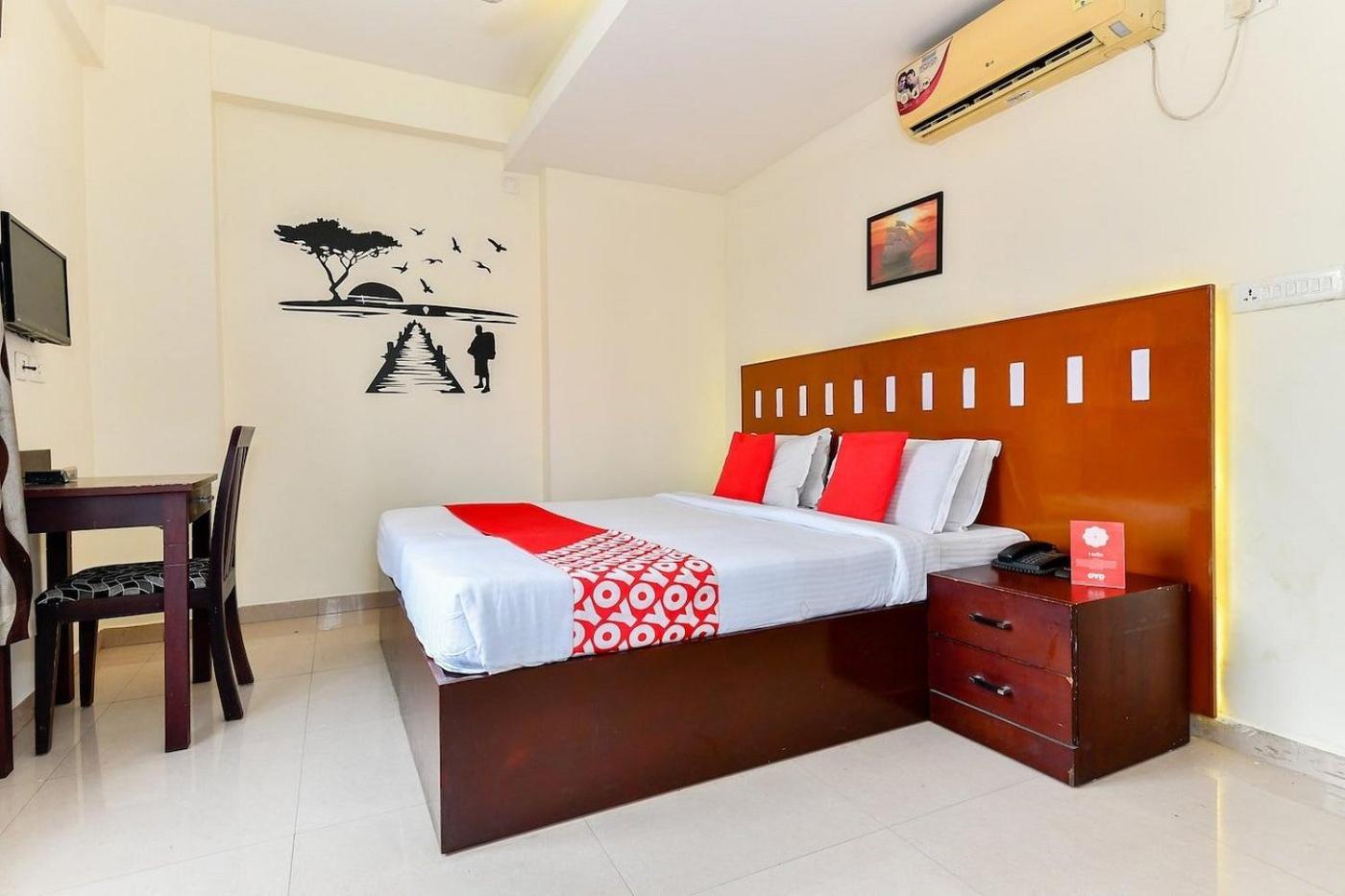 Metro Kochin Business Hotel Экстерьер фото